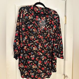 Torrid Harper shirt with wildlife and florals